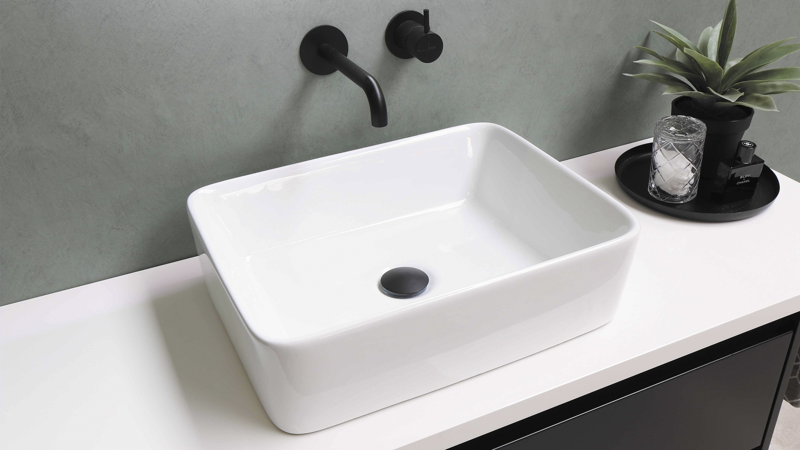 Хитрости черно-белого дизайна в ванной